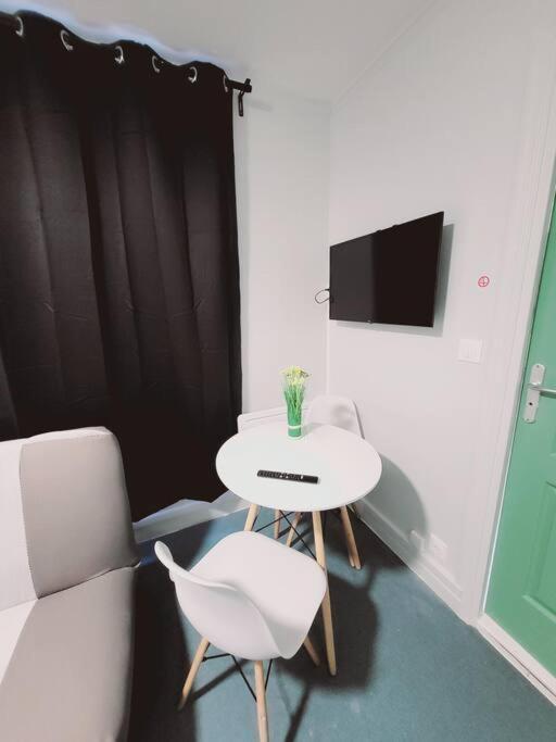 Studio Fonctionnel Proche Gare Pierrefitte Stains "Appart 2" מראה חיצוני תמונה